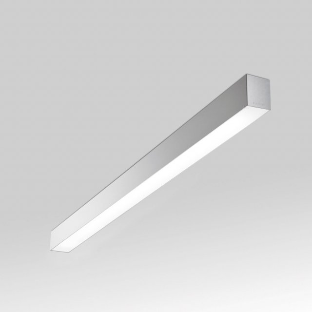 STREAMLINER 70S P2483 ANO