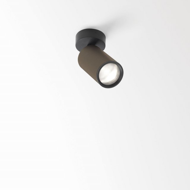 SPY FOCUS ON LP 927 FBR