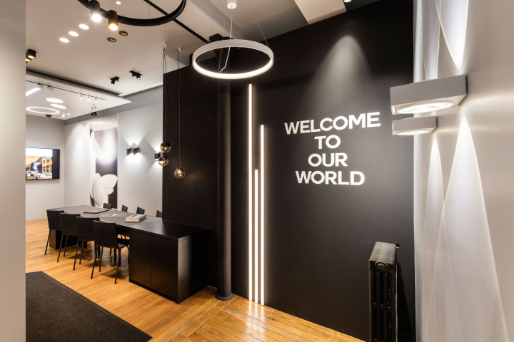 Delta Light Studio Paris (FR)