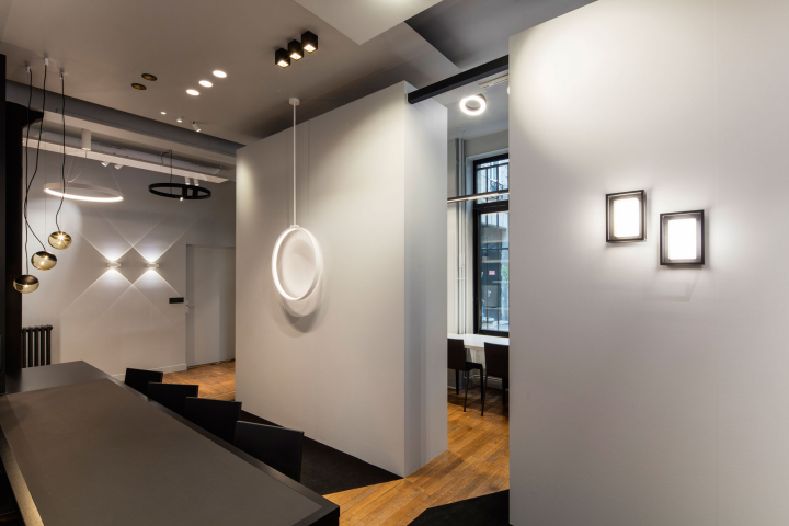 Delta Light Studio Paris (FR)