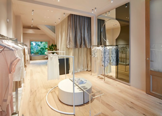 Viktoria + Woods Boutique (AU)