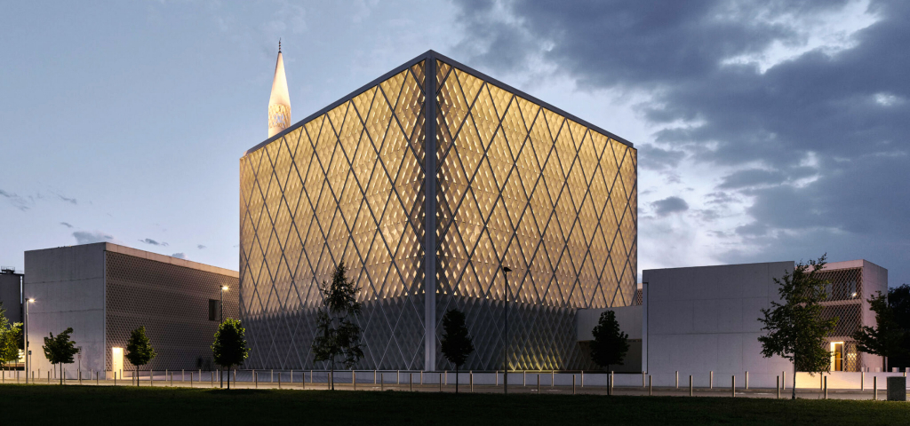 Islamic Religious and Cultural Center (SI)