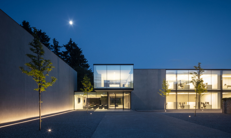 Notariskantoor Van Damme, Van Damme & Delaere (BE)