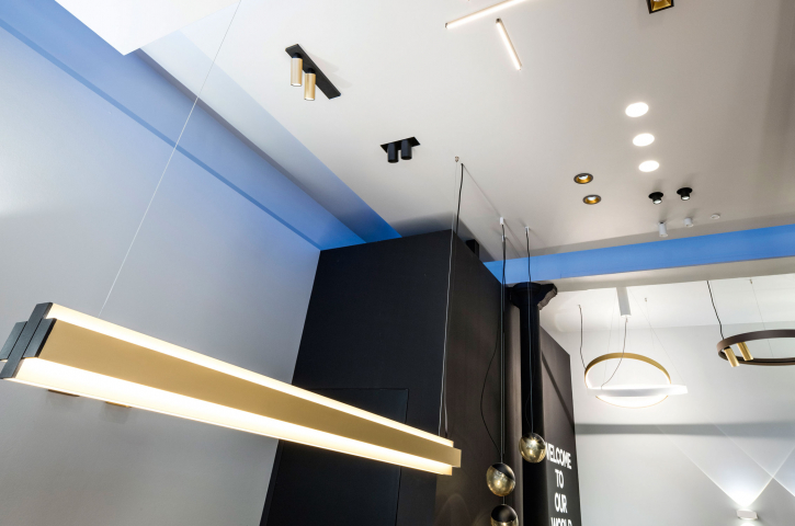 Delta Light Studio Paris - 2018 (FR)